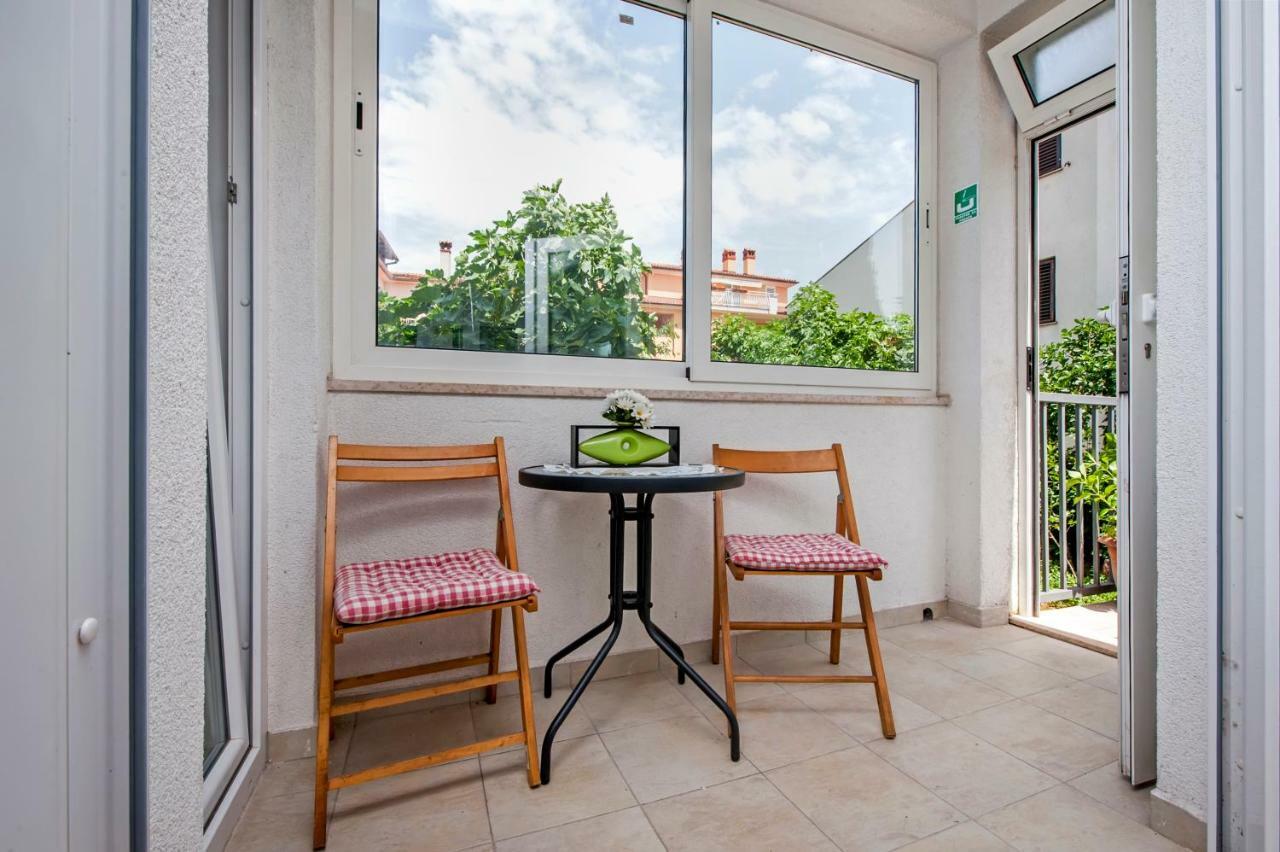 Happy Hours Rovinj Exterior photo